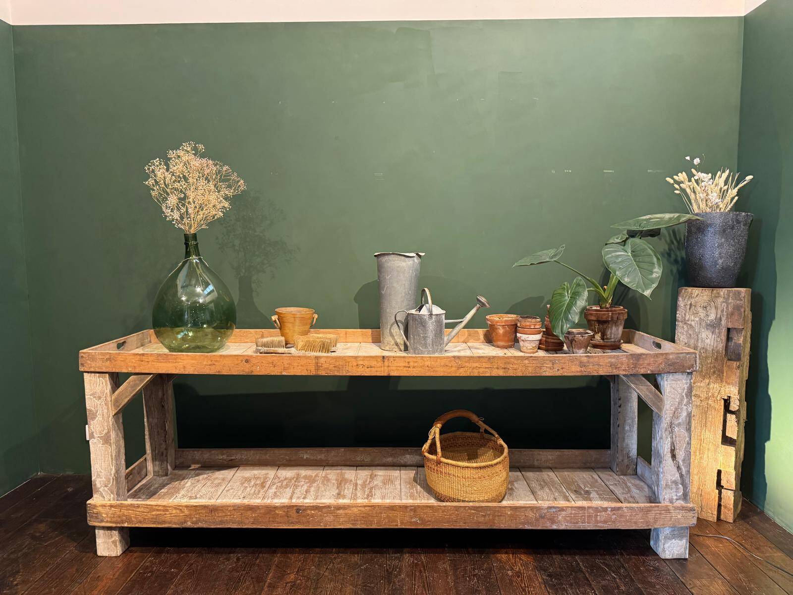 Two-tier craft table
