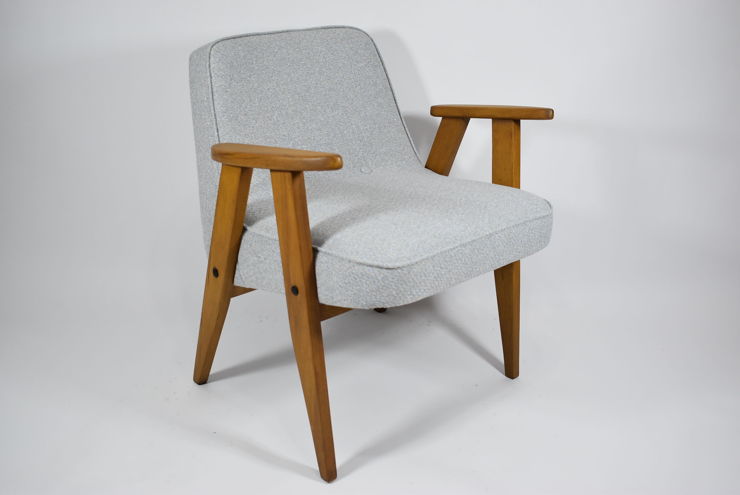 Fauteuil vintage 366, designer J. Chierowski, années 1960, bleu