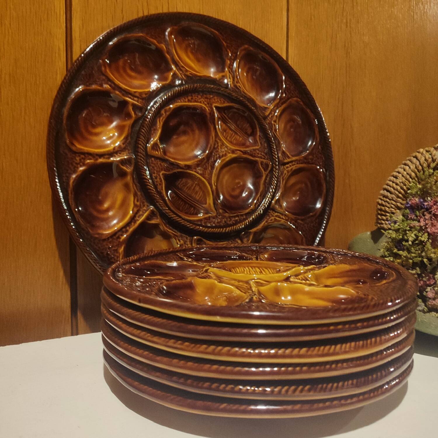Large St Clément Platter and its 6 oyster plates