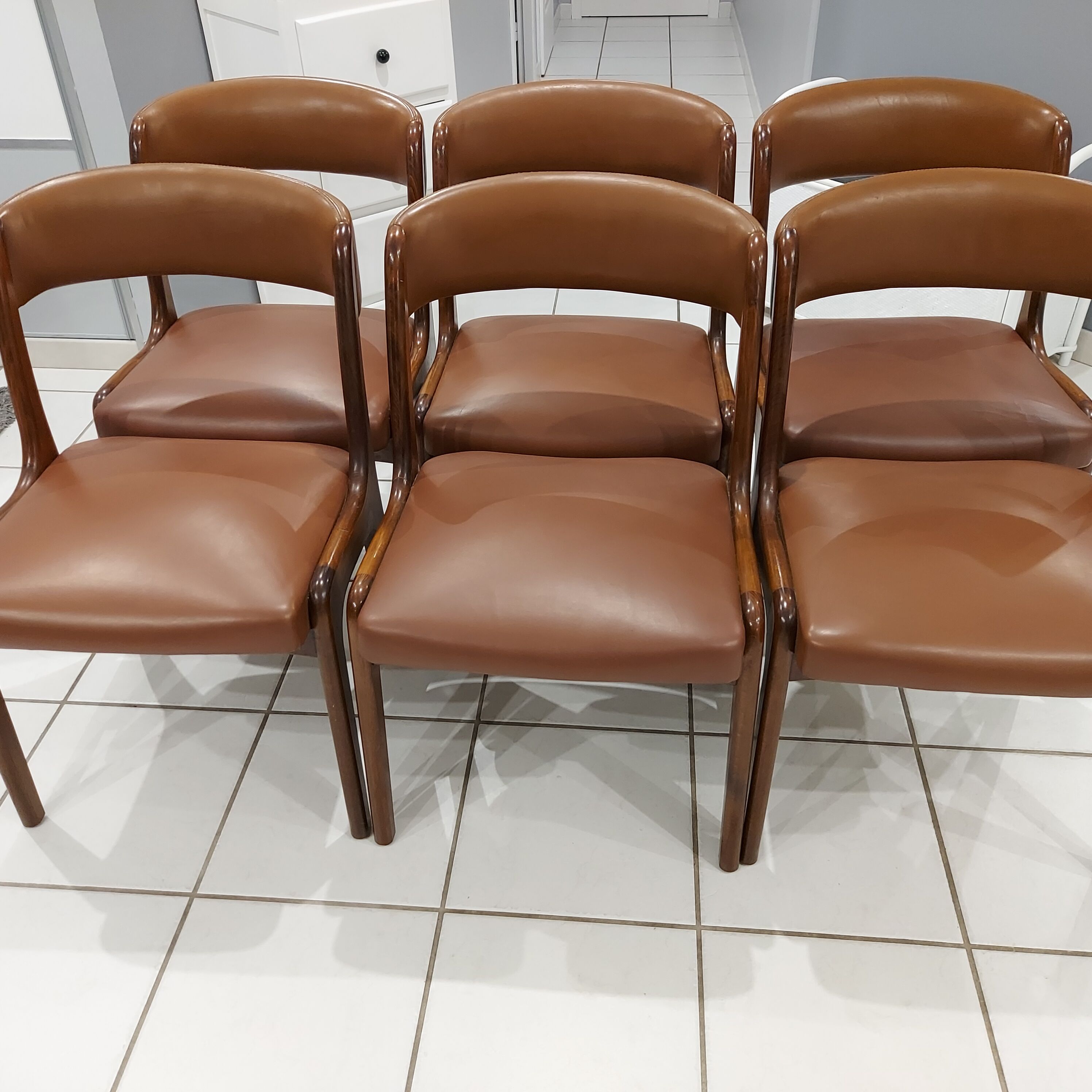 Suite of 6 chairs model gondola house baumann vintage 1970
