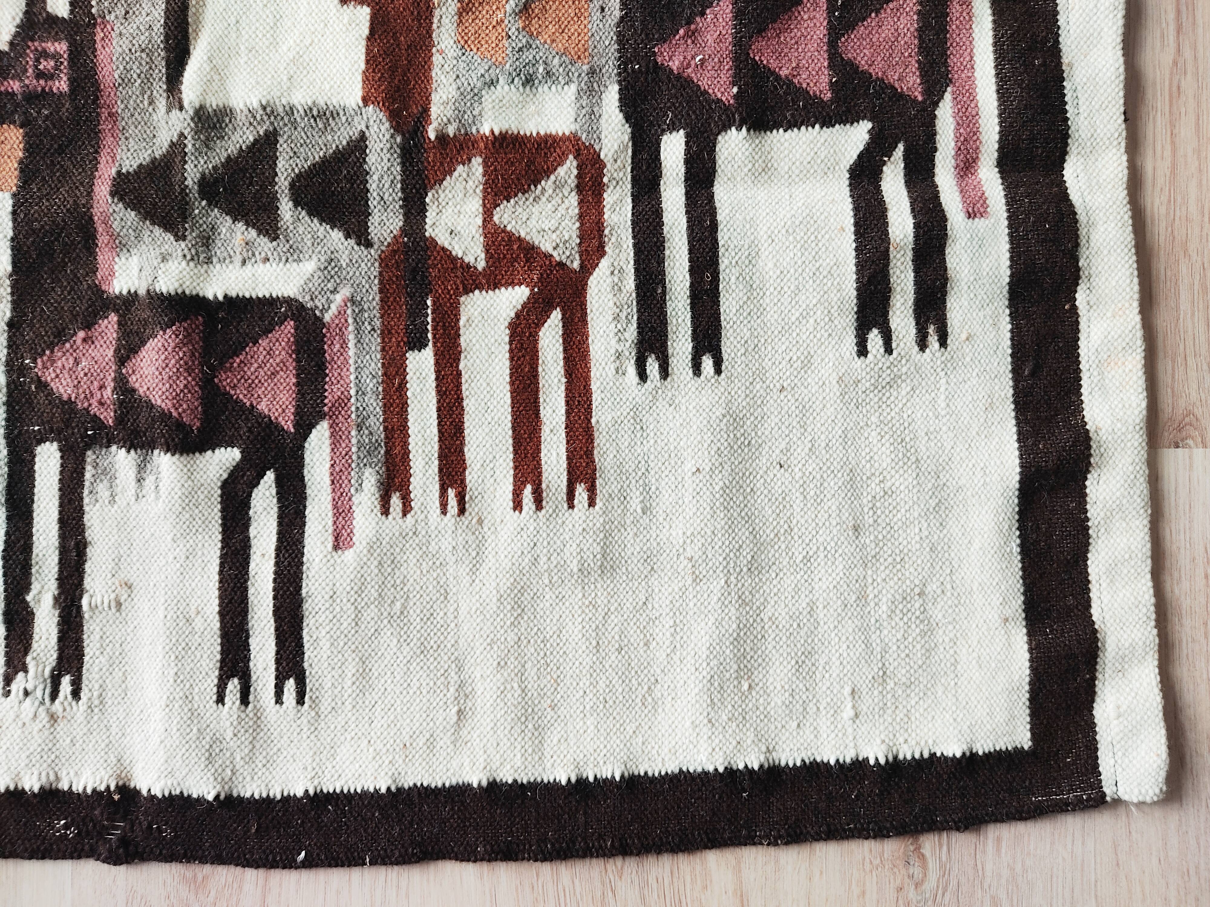 Vintage Carpet Lamas South America 66 x 111 cm