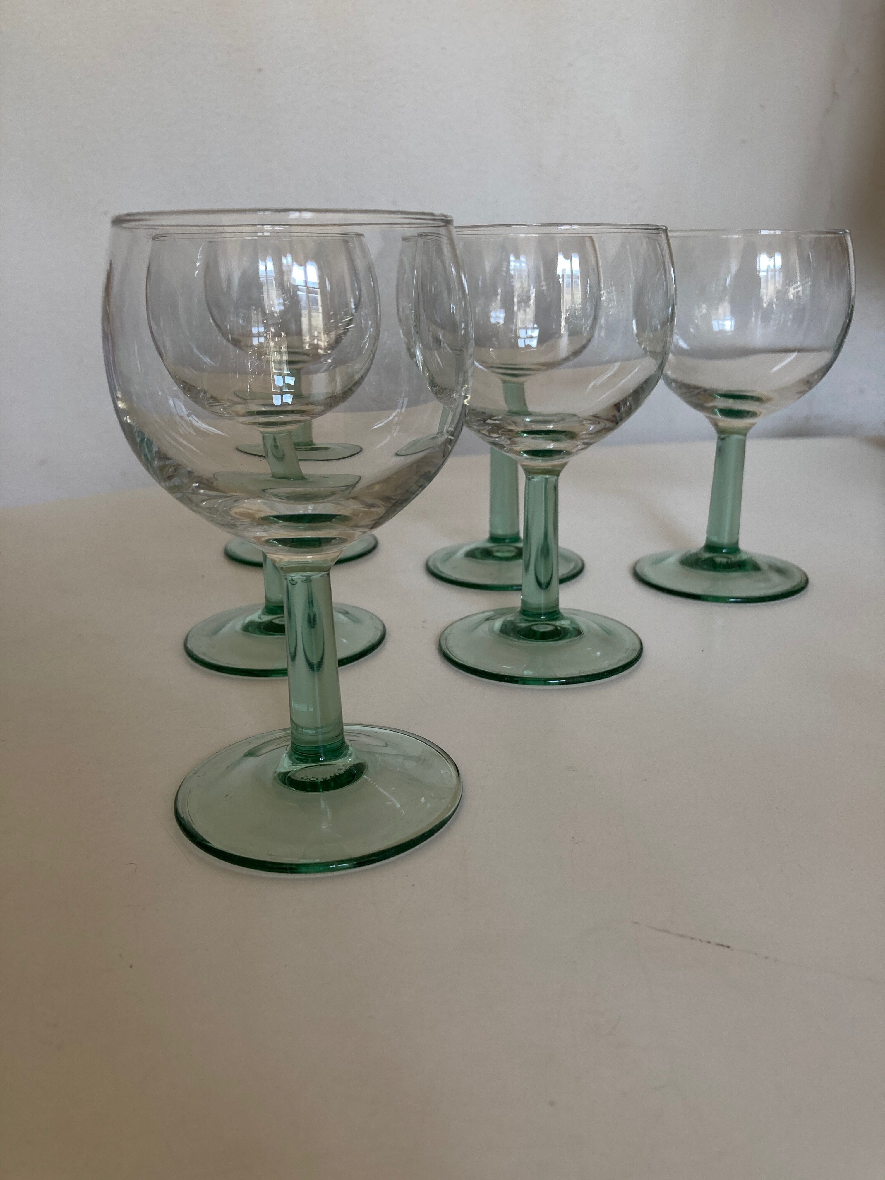 Set de 6 verres ballon à pied vert 13cm 1970