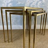 Set of 3 nesting tables in brass, Hollywood Regency, Vereinigte Werkstätten, Germany, 1960s.