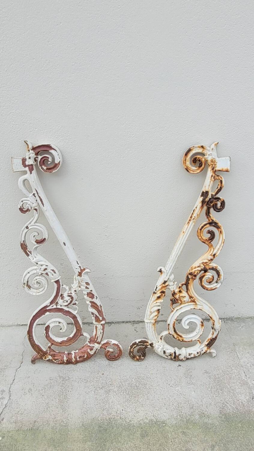 Hunting wheels gate jib bourgeois house in cast iron 19th