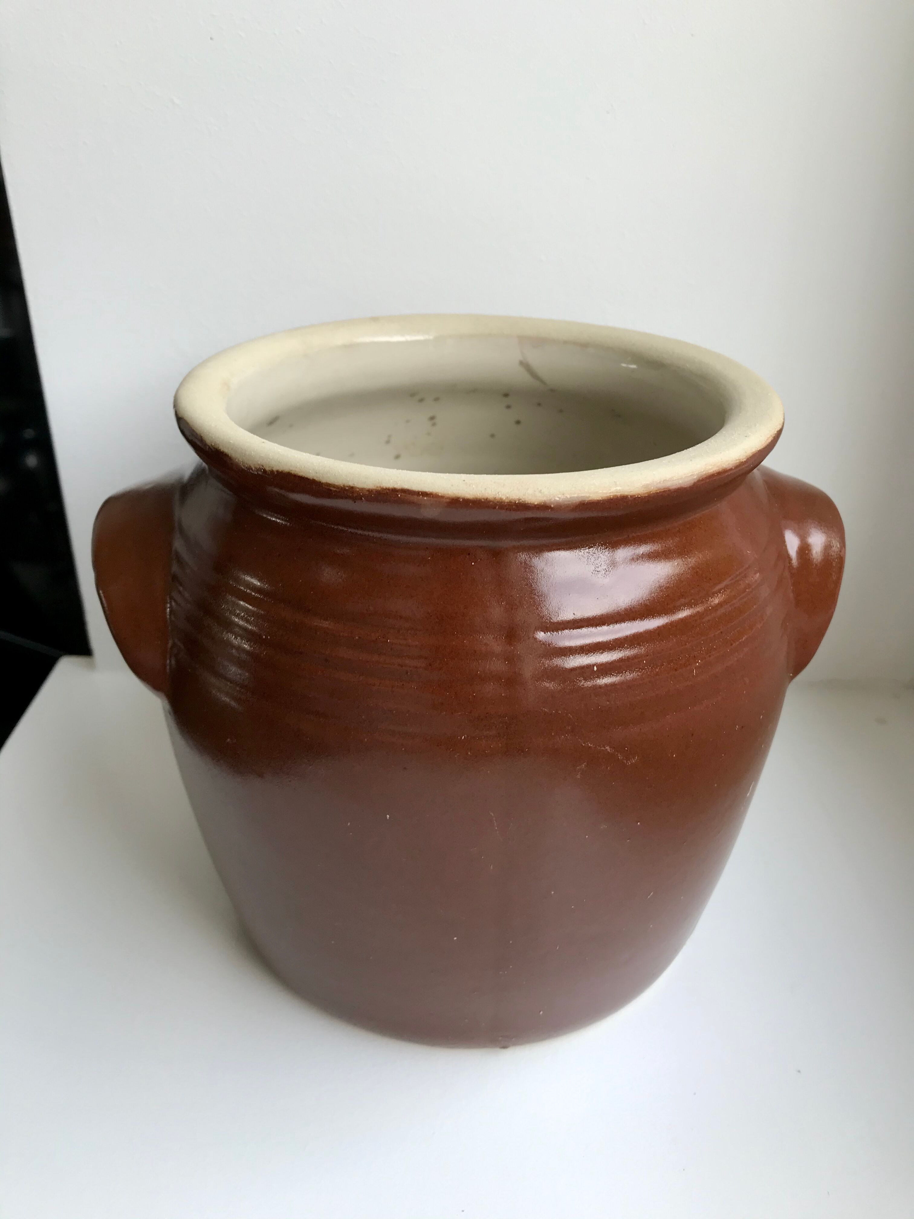 Pot cover saloir in artisanal sandstone signed 60s