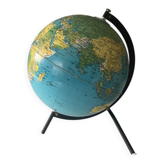 Tripod terrestrial globe