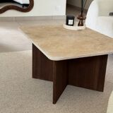 Rectangular coffee table in travertine and dark oak.