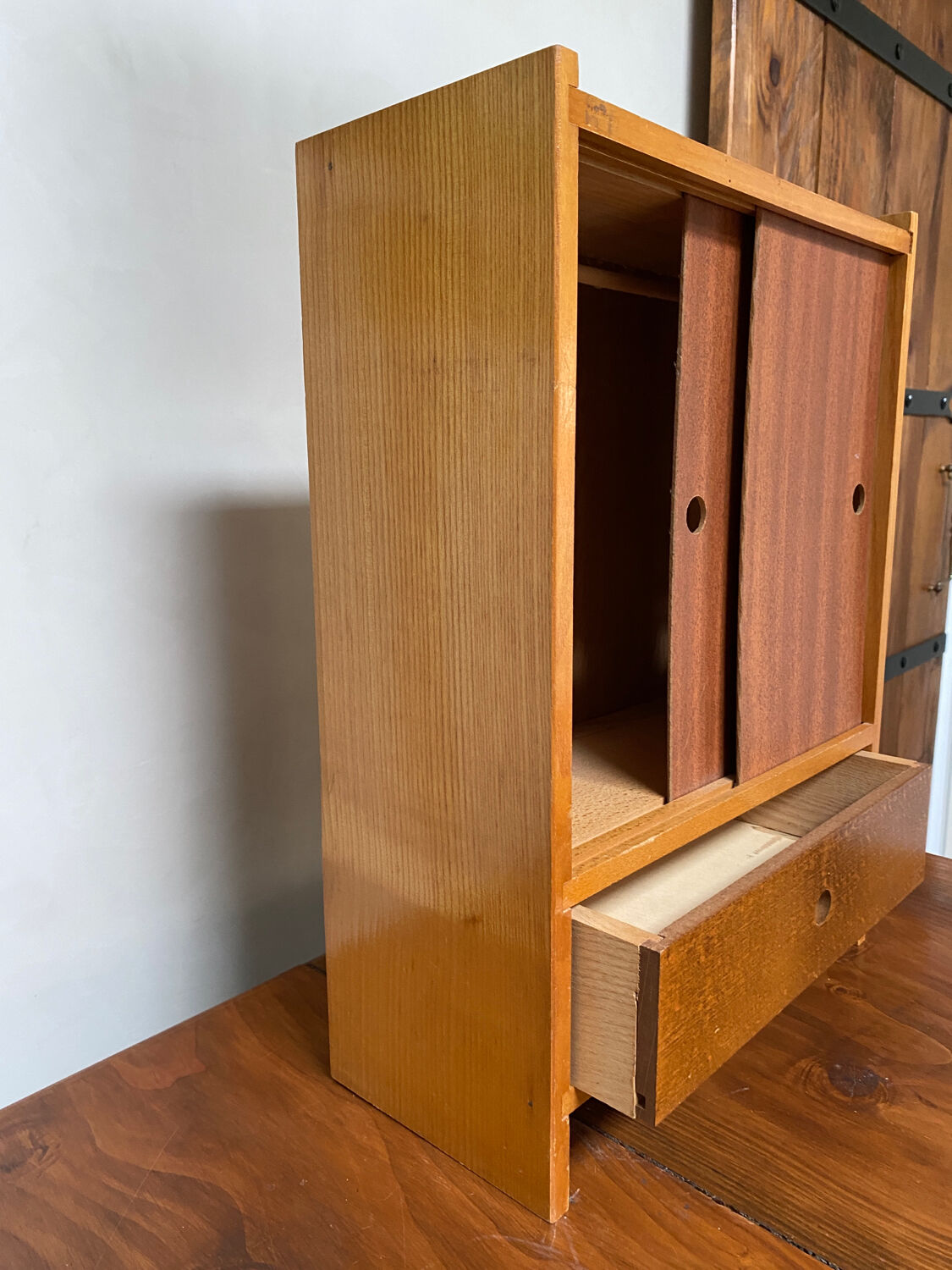 Armoire de rangement