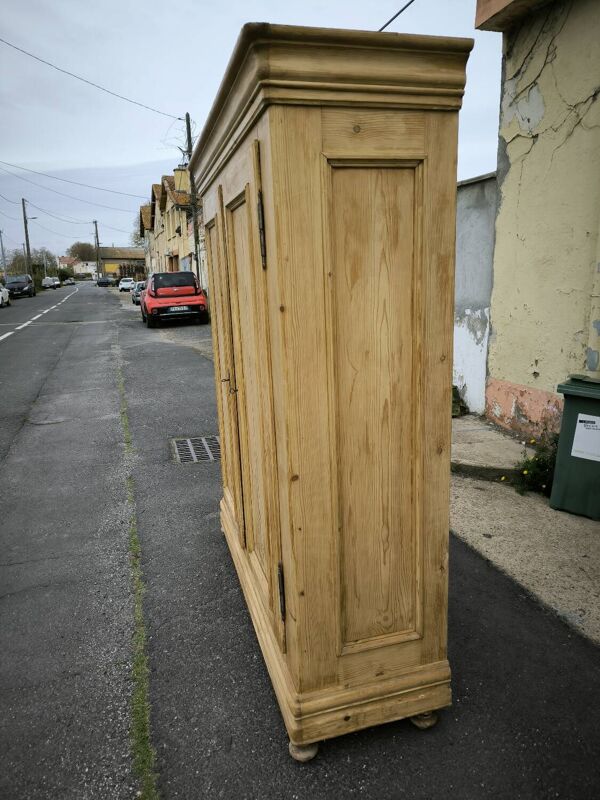 Armoire Alsacienne en pin milieu du XIX siècle