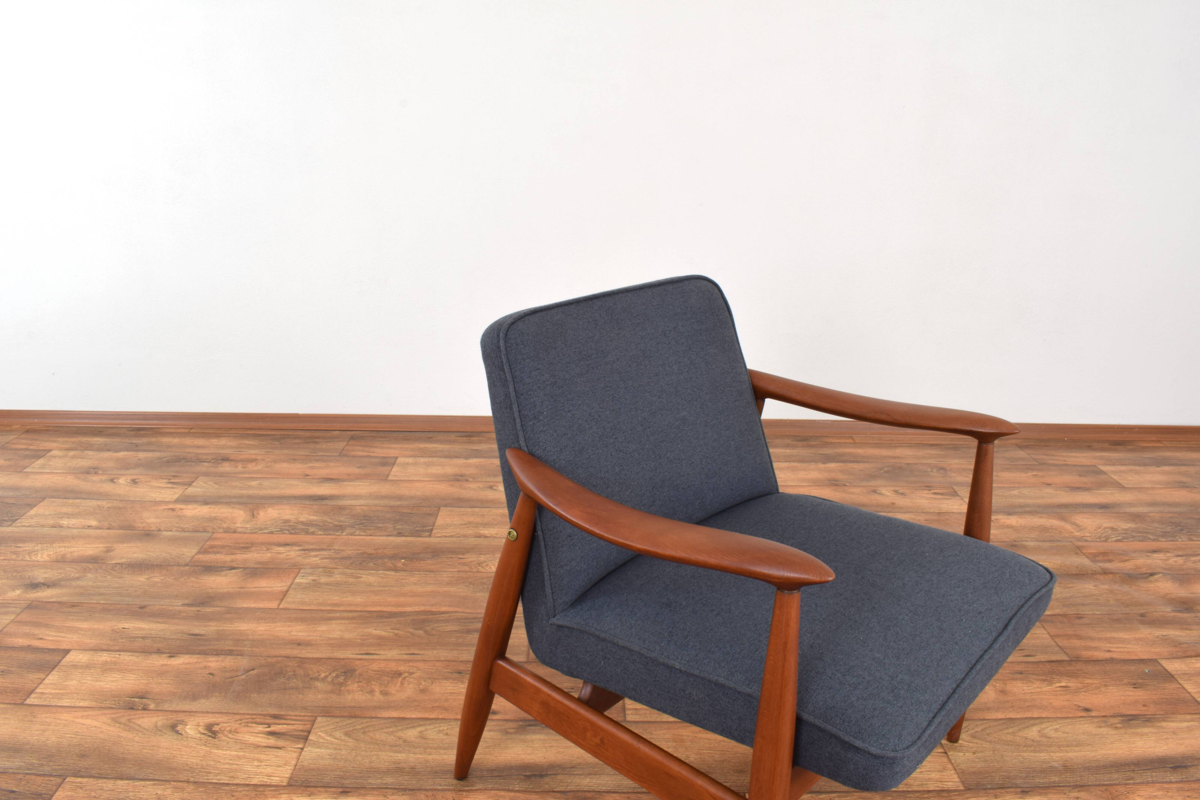 Mid-Century Polish Lounge Chair by Juliusz Kędziorek, 1960s.