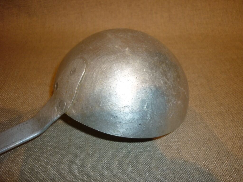 Hammered aluminum ladle
