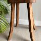 Tabouret tripode en bois