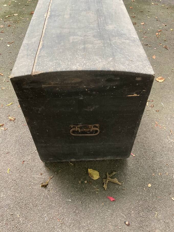 Malle de voyage en bois, ancienne L.75 x P.44 x H.54