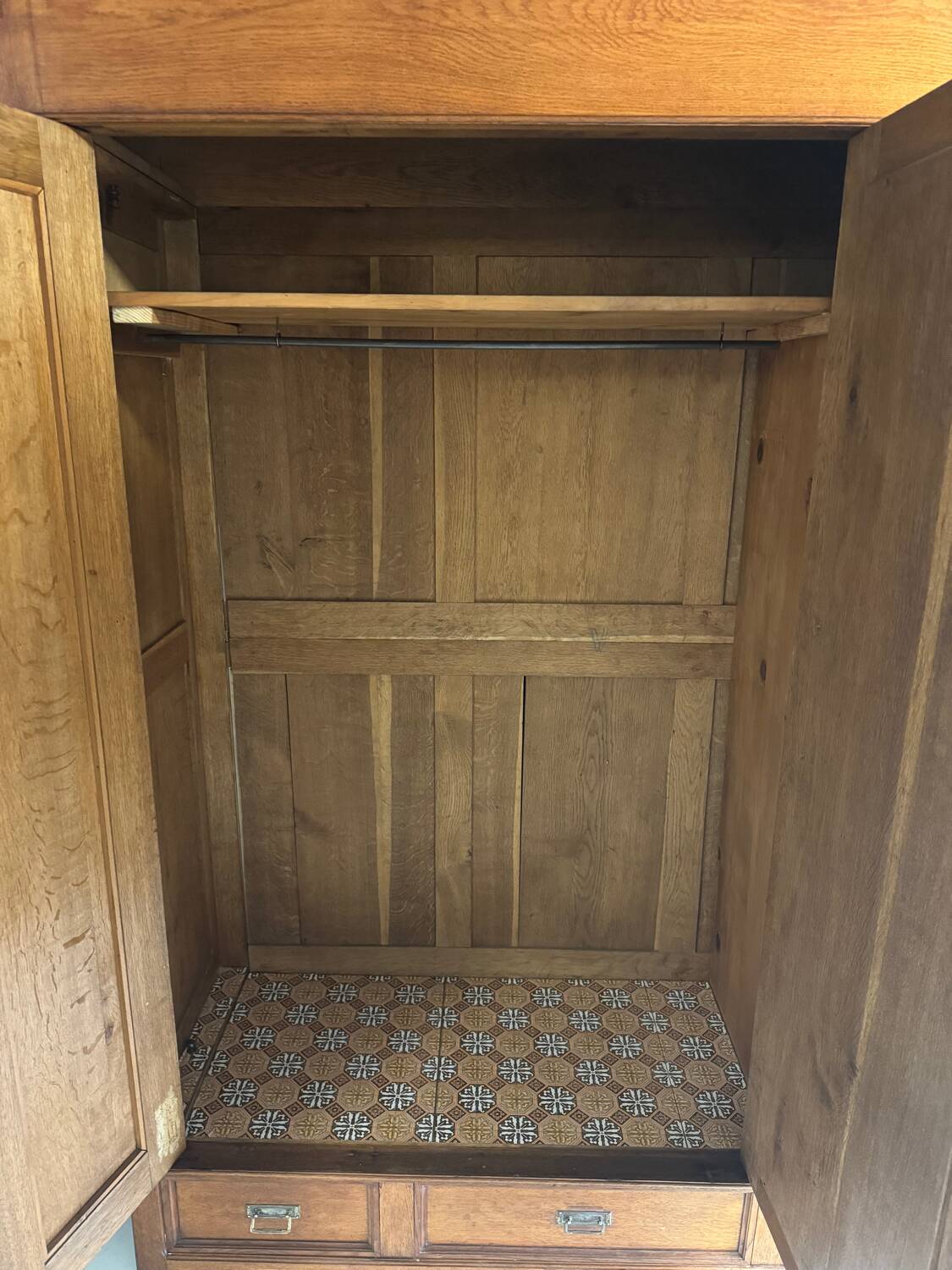 Armoire parisienne de 1925