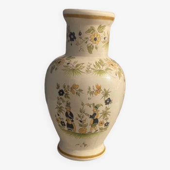 Vase moustiers