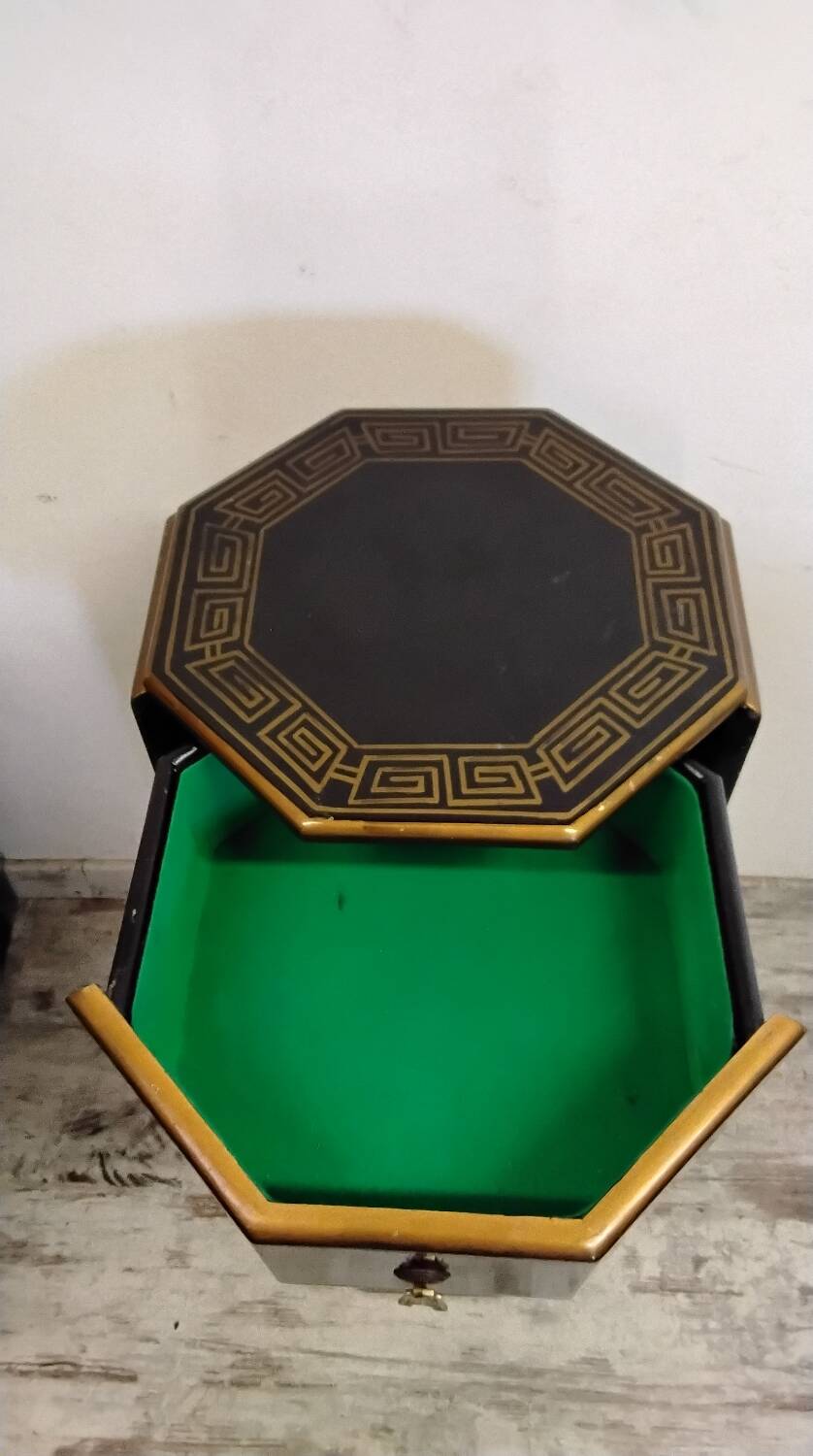 Asian style chest of drawers