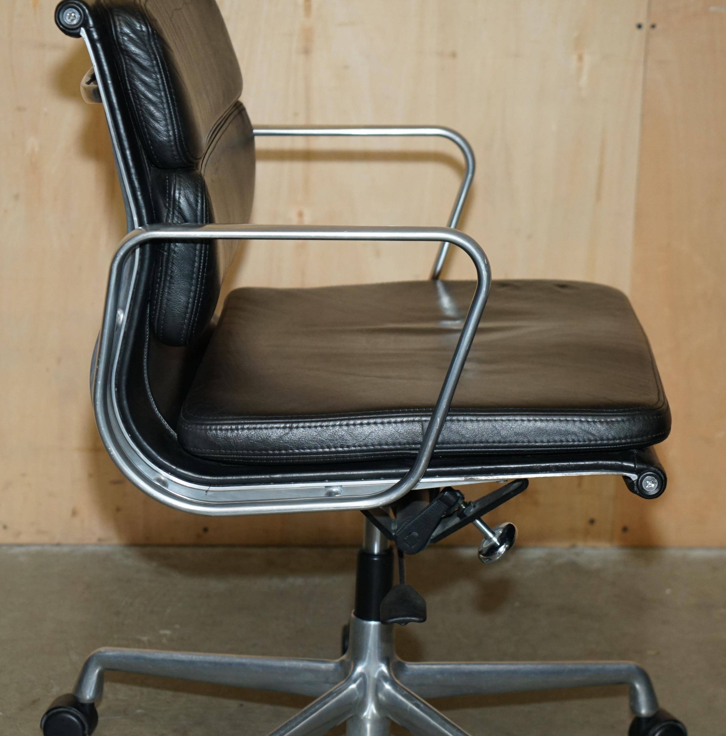 VITRA EAMES EA 217 / 219 swivel office chair leather