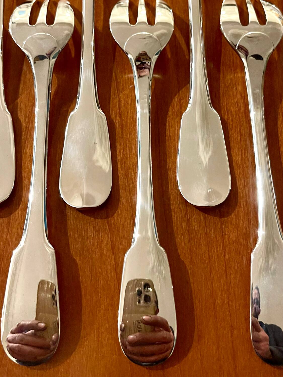 Christofle Cluny 12 oyster and shellfish forks