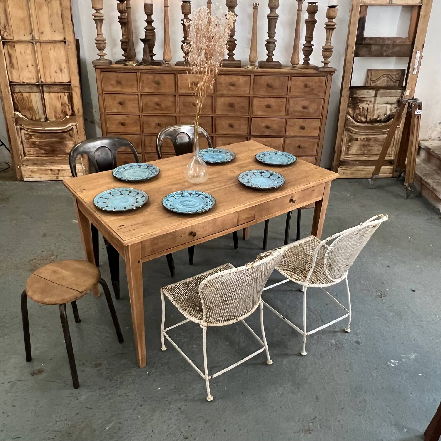 Oak farm table with two drawers