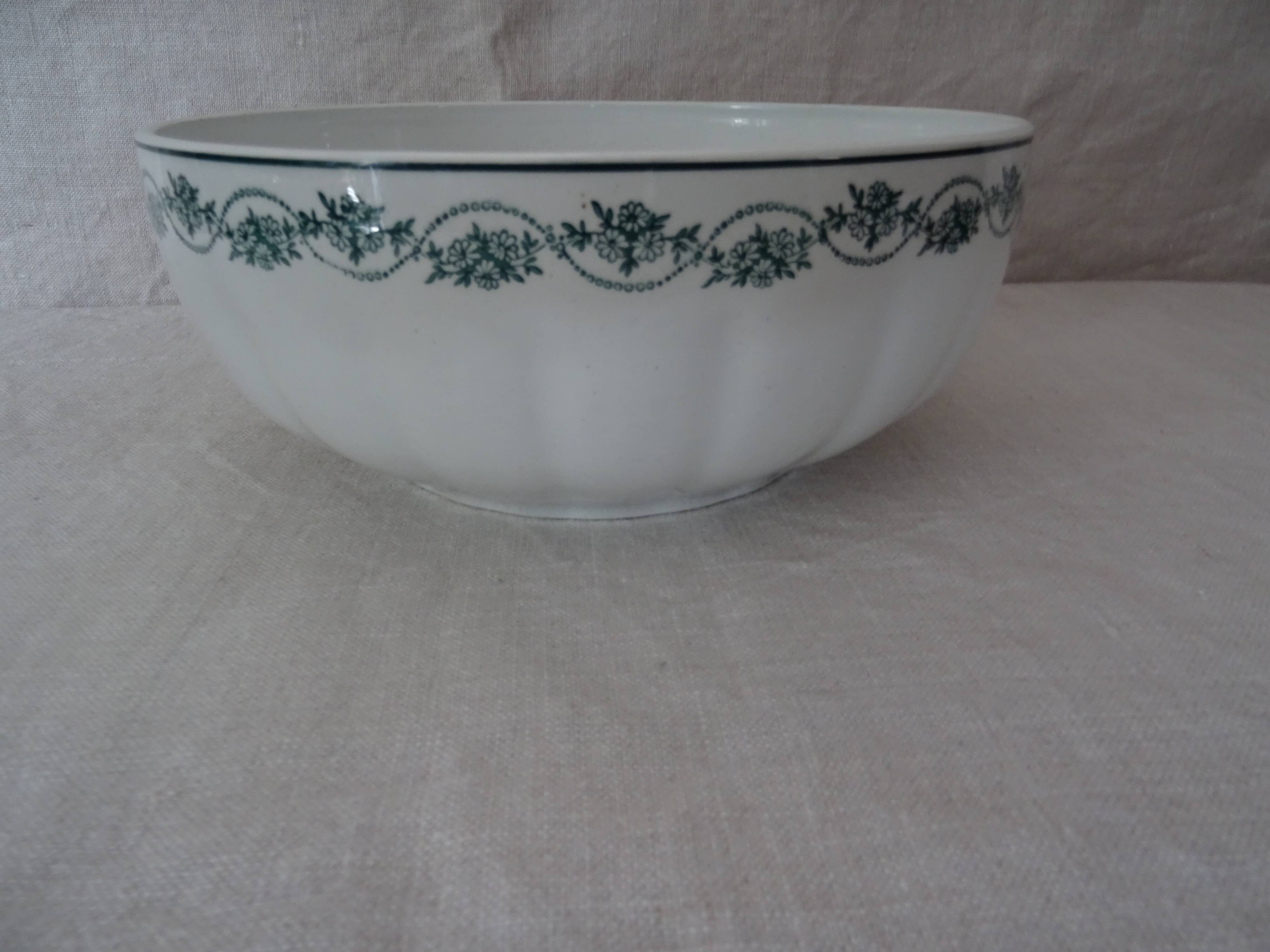 Salad bowl old faience St Amand decoration floral frieze green rinses