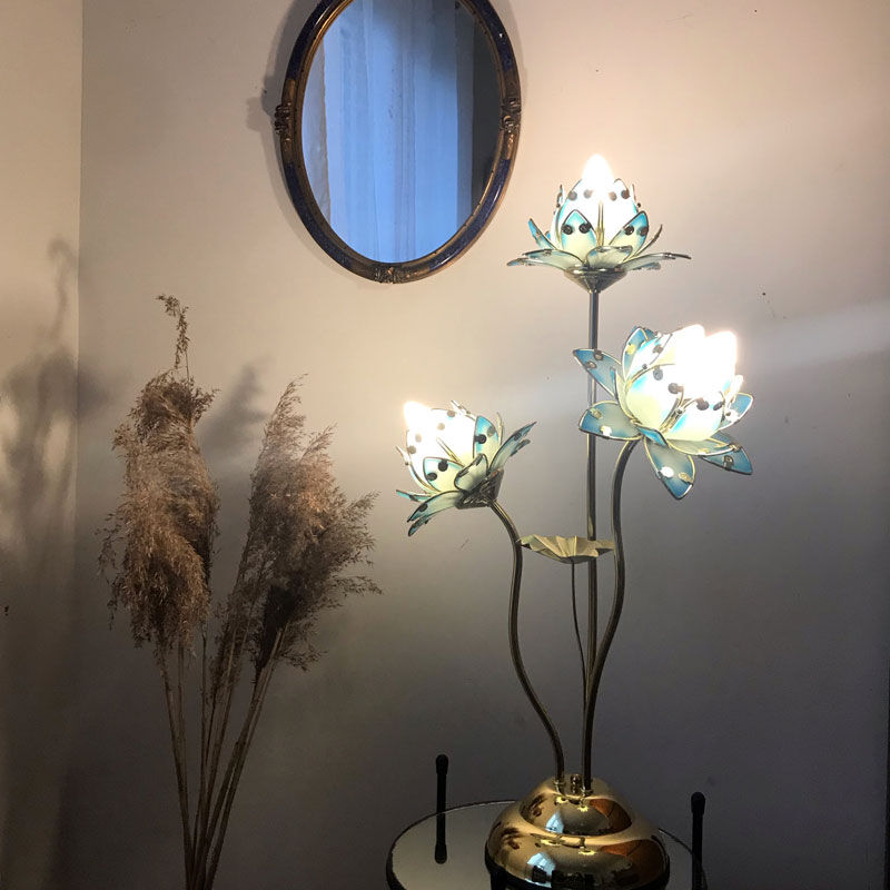 Blue Lotus lamp