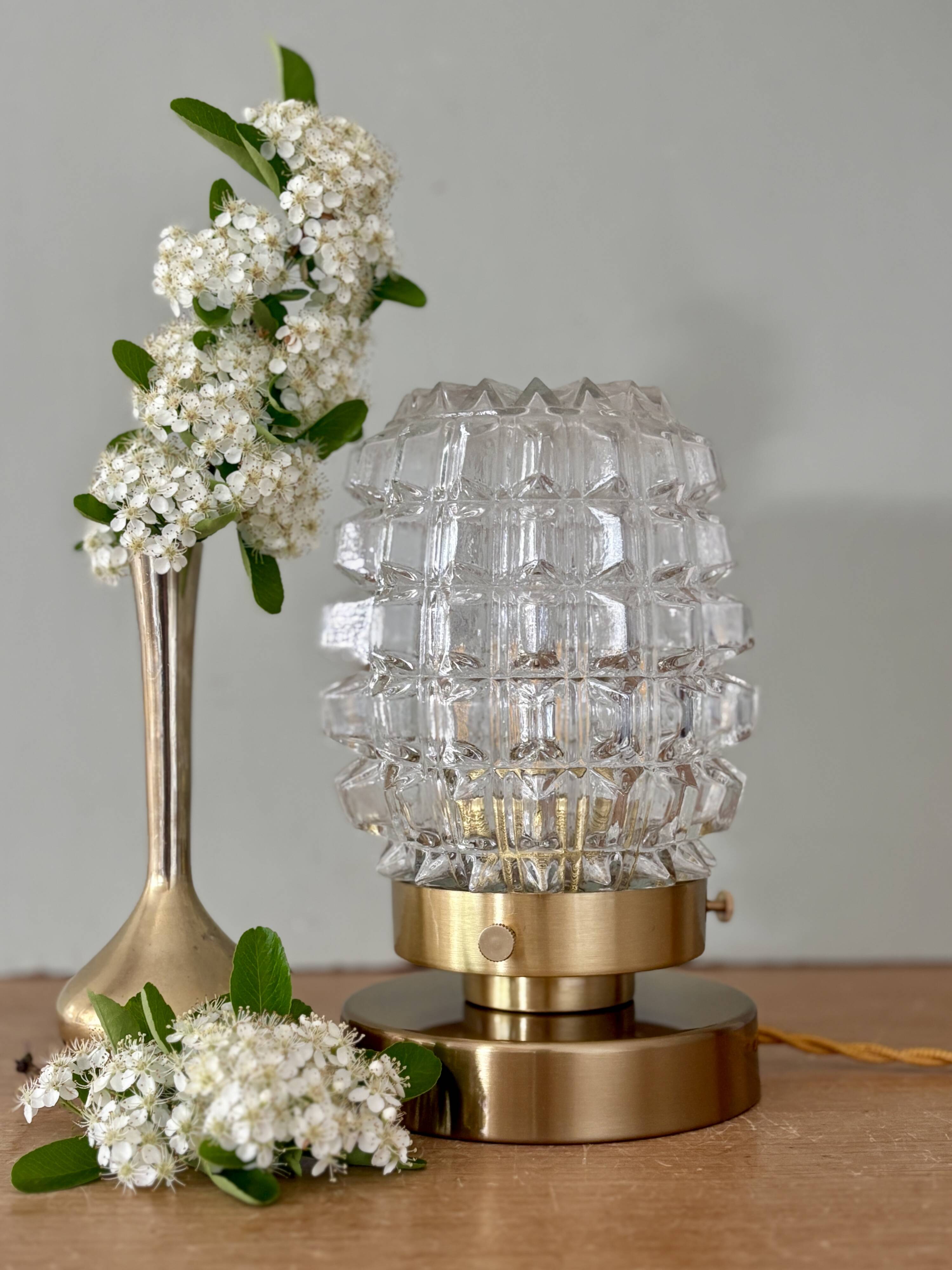 Vintage globe table lamp in transparent molded glass