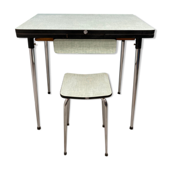 MDJ formica table and stool