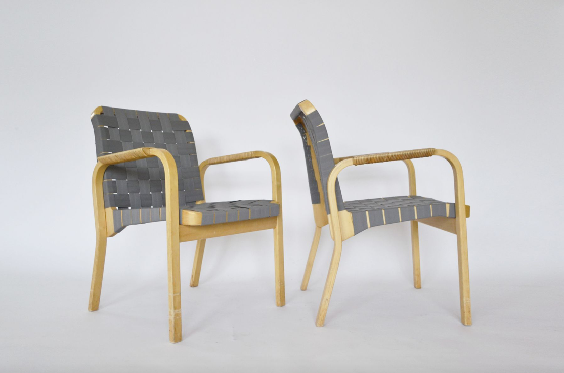 Pair of armchairs modèle "E45" by Alvar Aalto for Artek
