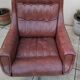 Paire de fauteuils pivotants en simili cuir, années 70