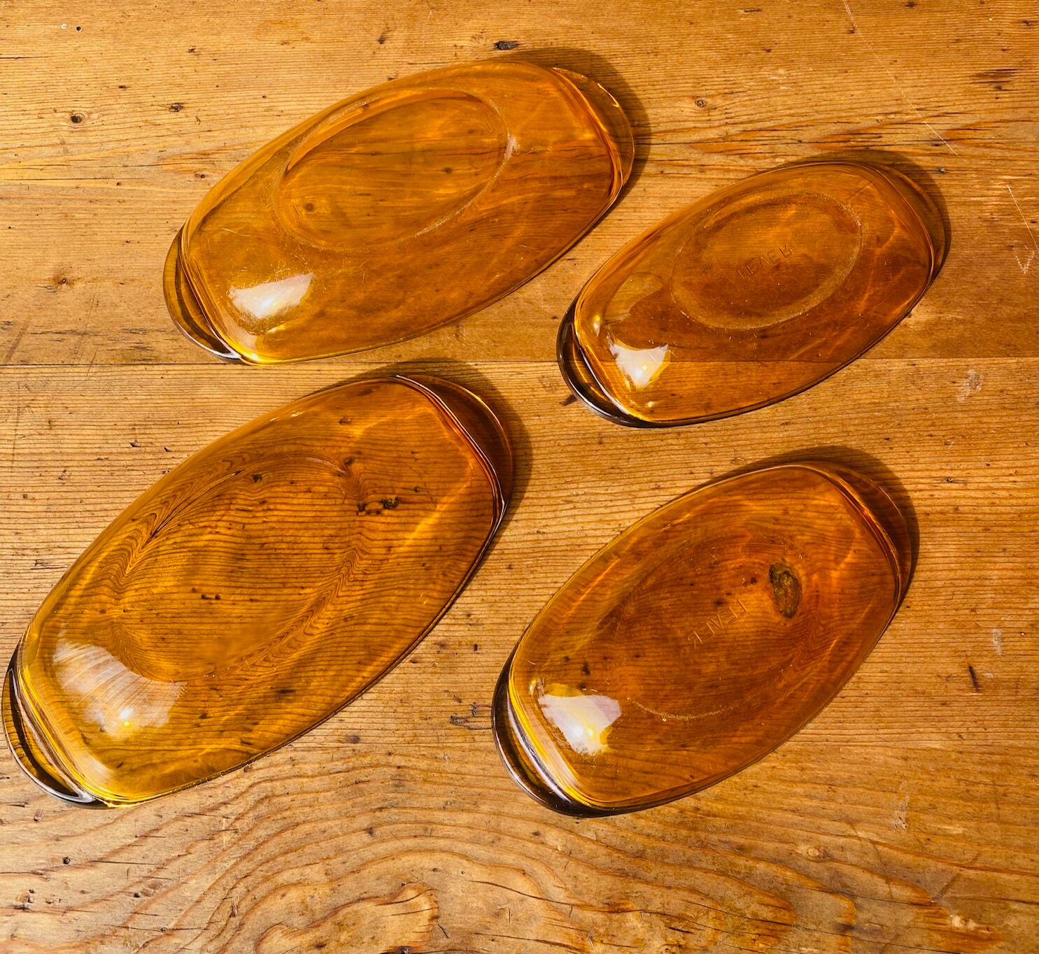 Set of amber brown Vereco bowl