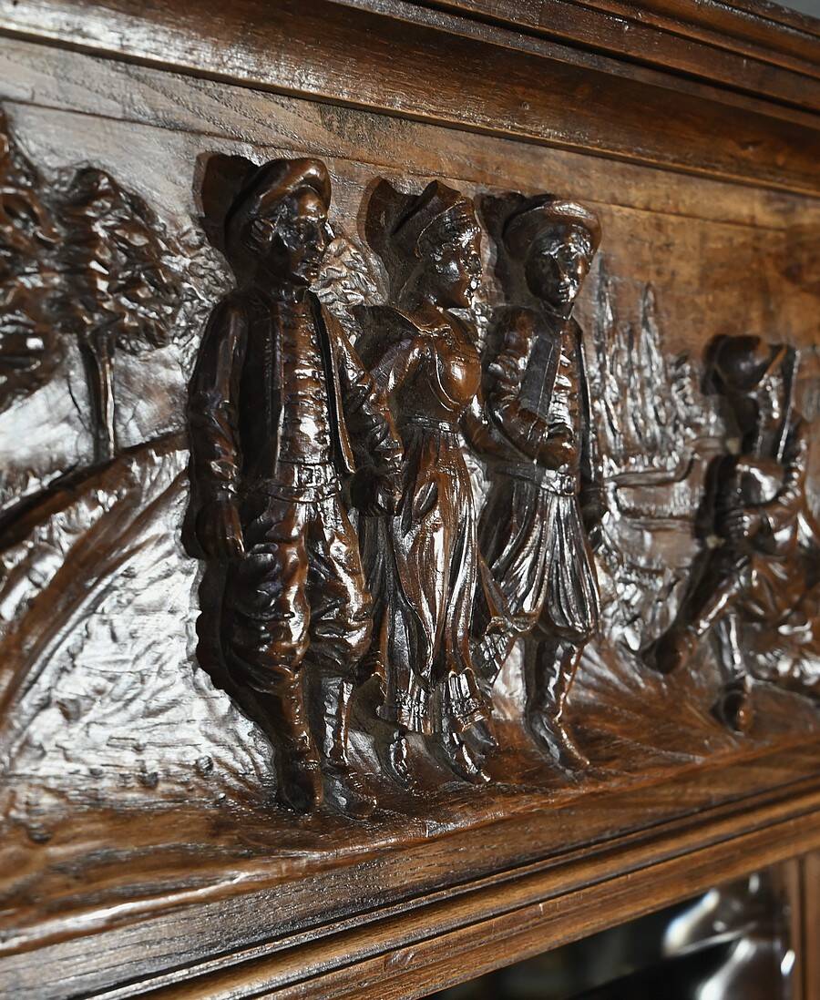 Important Regional Oak Mirror – Early 20th Century