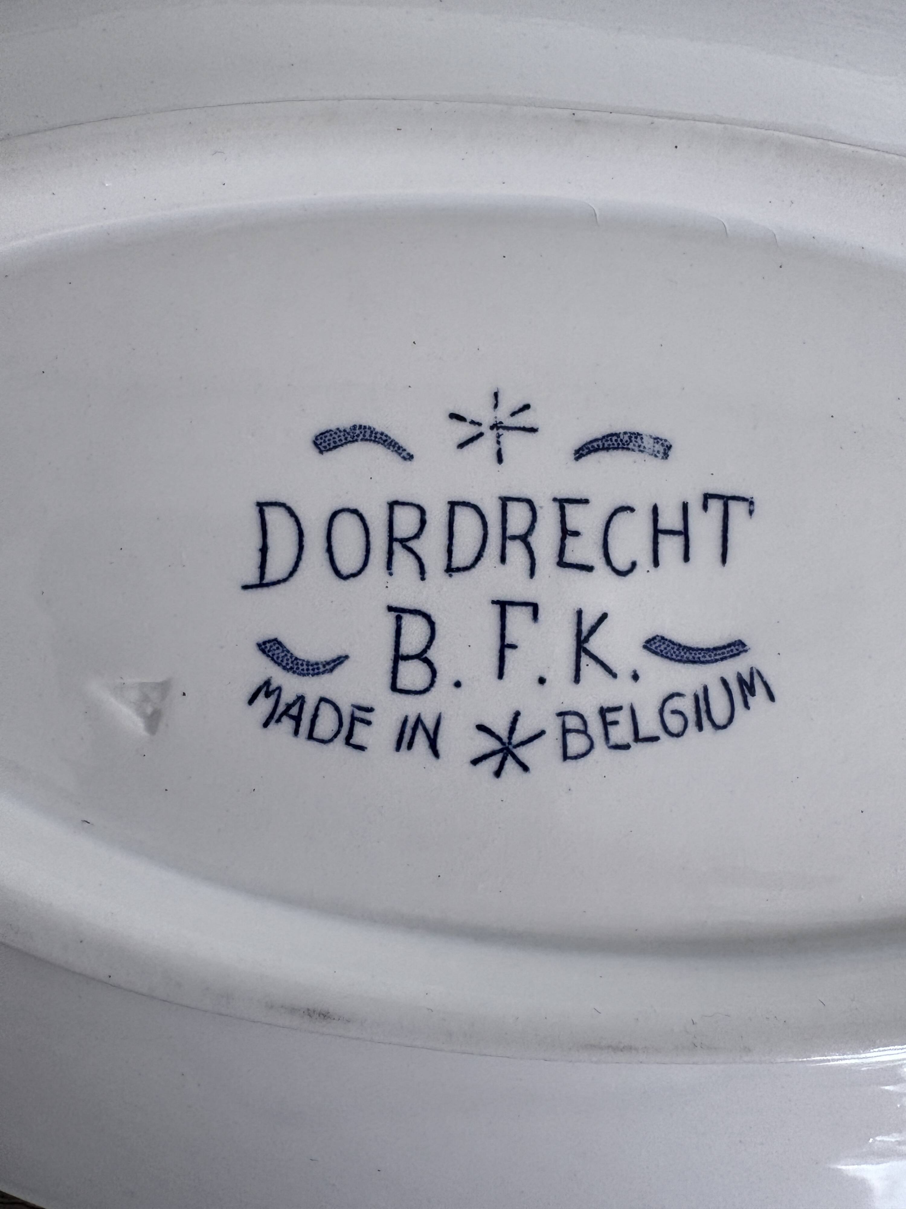 Old oval dish in Boch Frères Keramis earthenware.