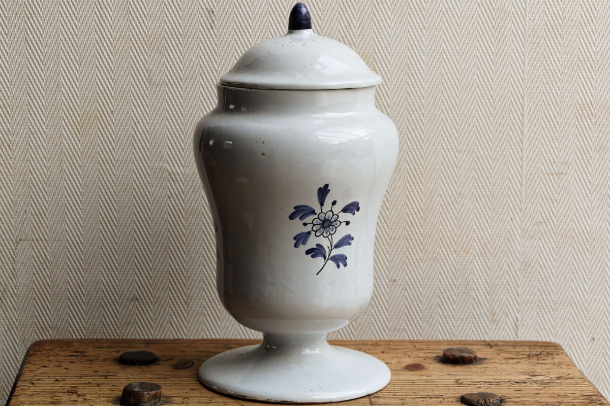 Important medicine jar signed