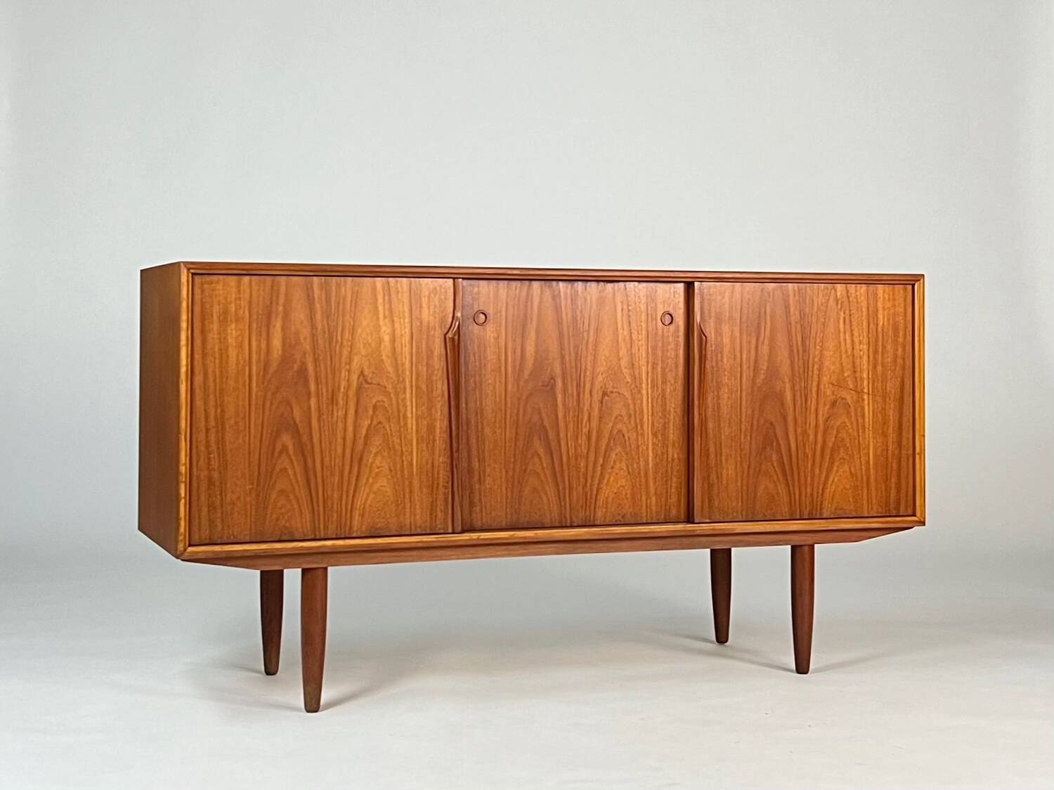 Buffet en teck Axel Christensen ACO design danois vintage des années 60