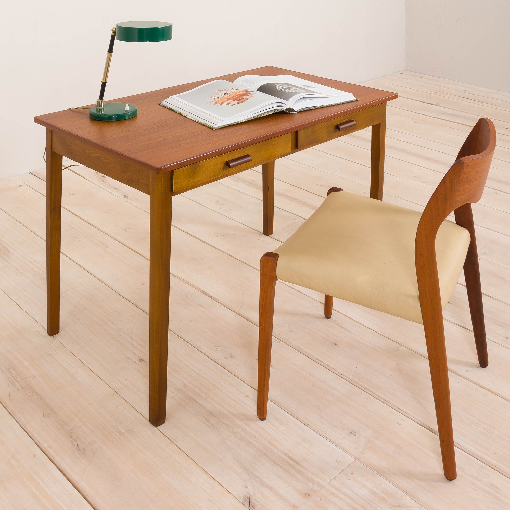 Danish "lady" desk in teak and beech, 60