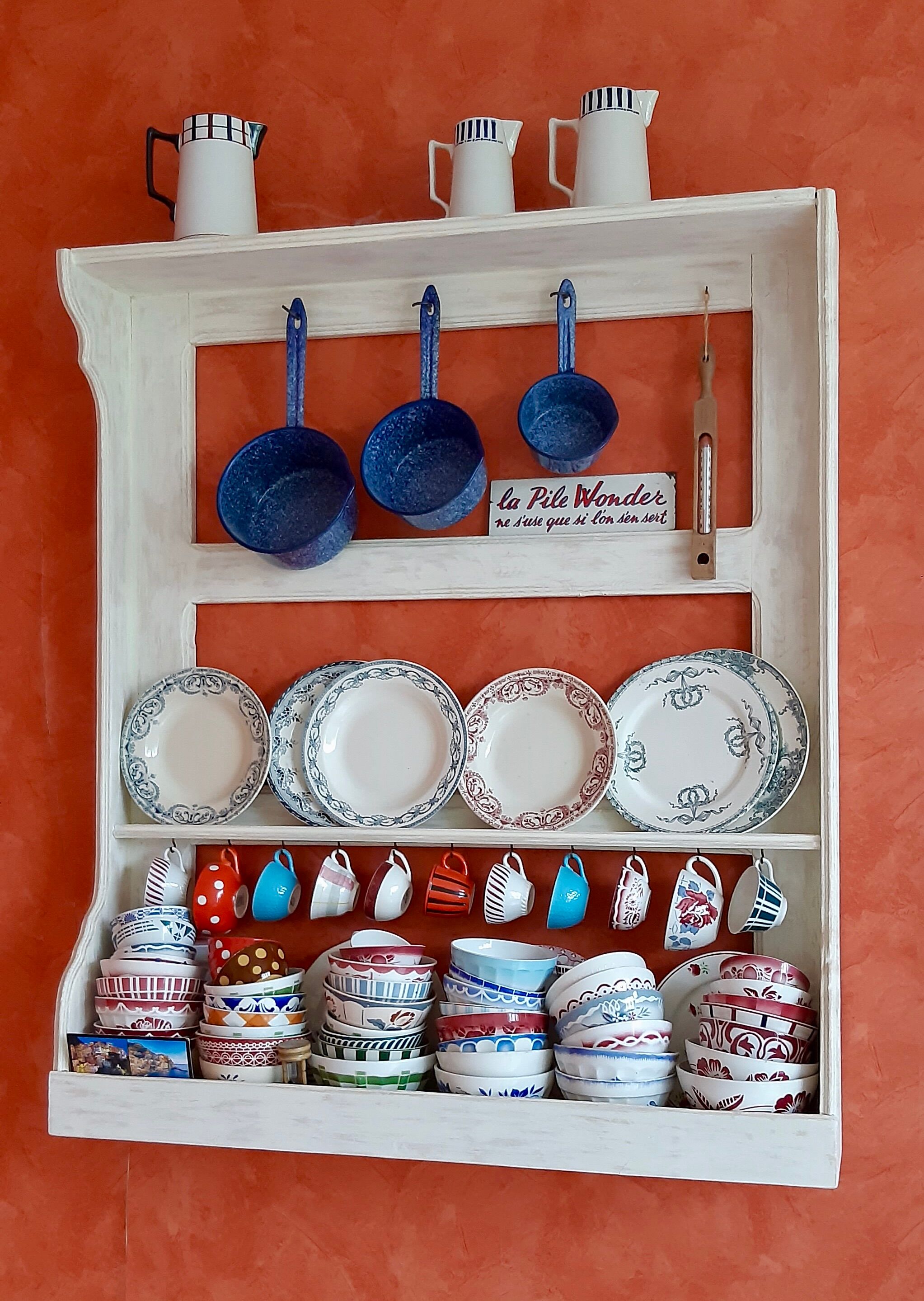 shelf / wall cabinet in wooden sandblasted effect old early twentieth century