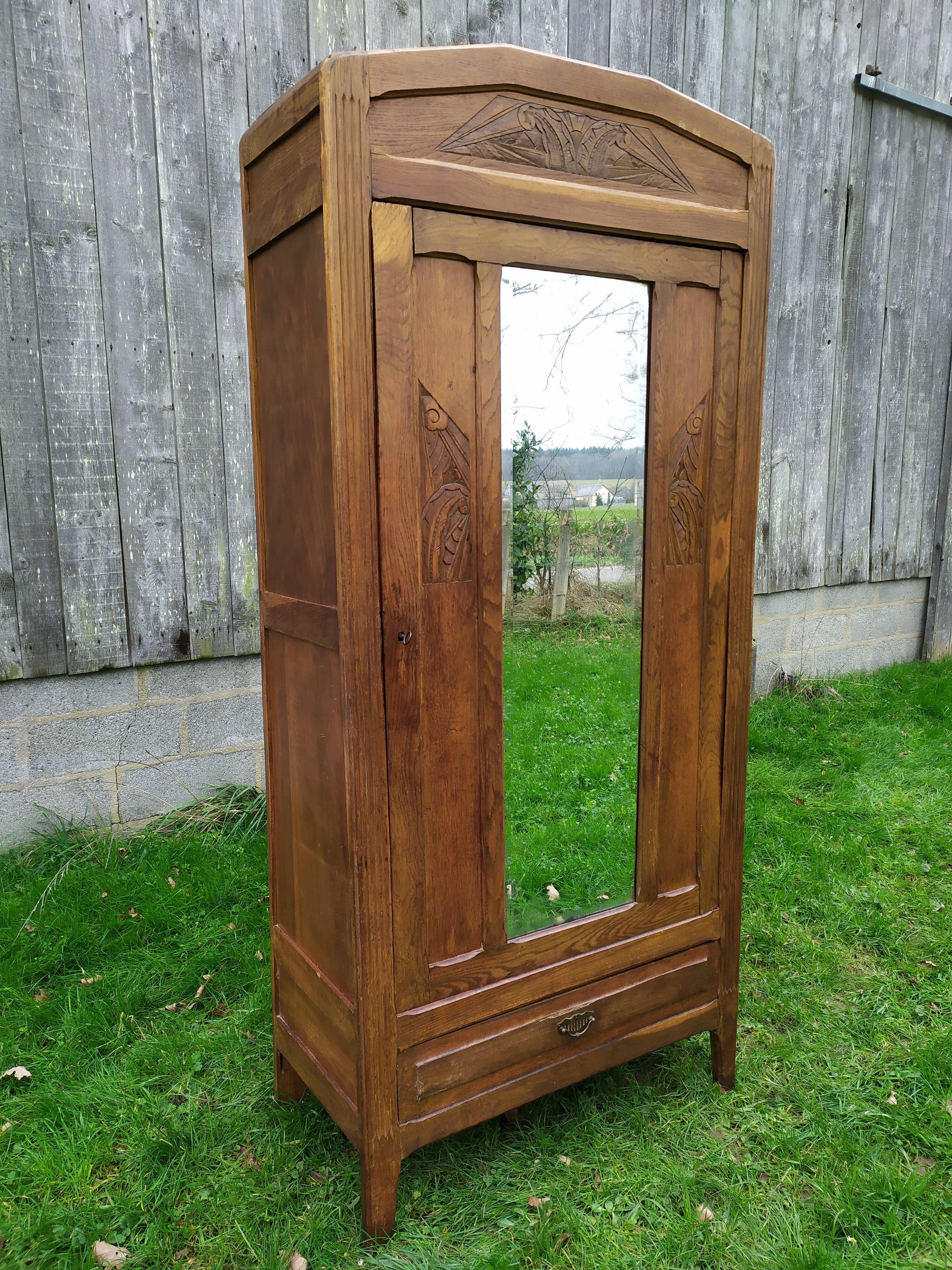 Armoire parisienne art déco