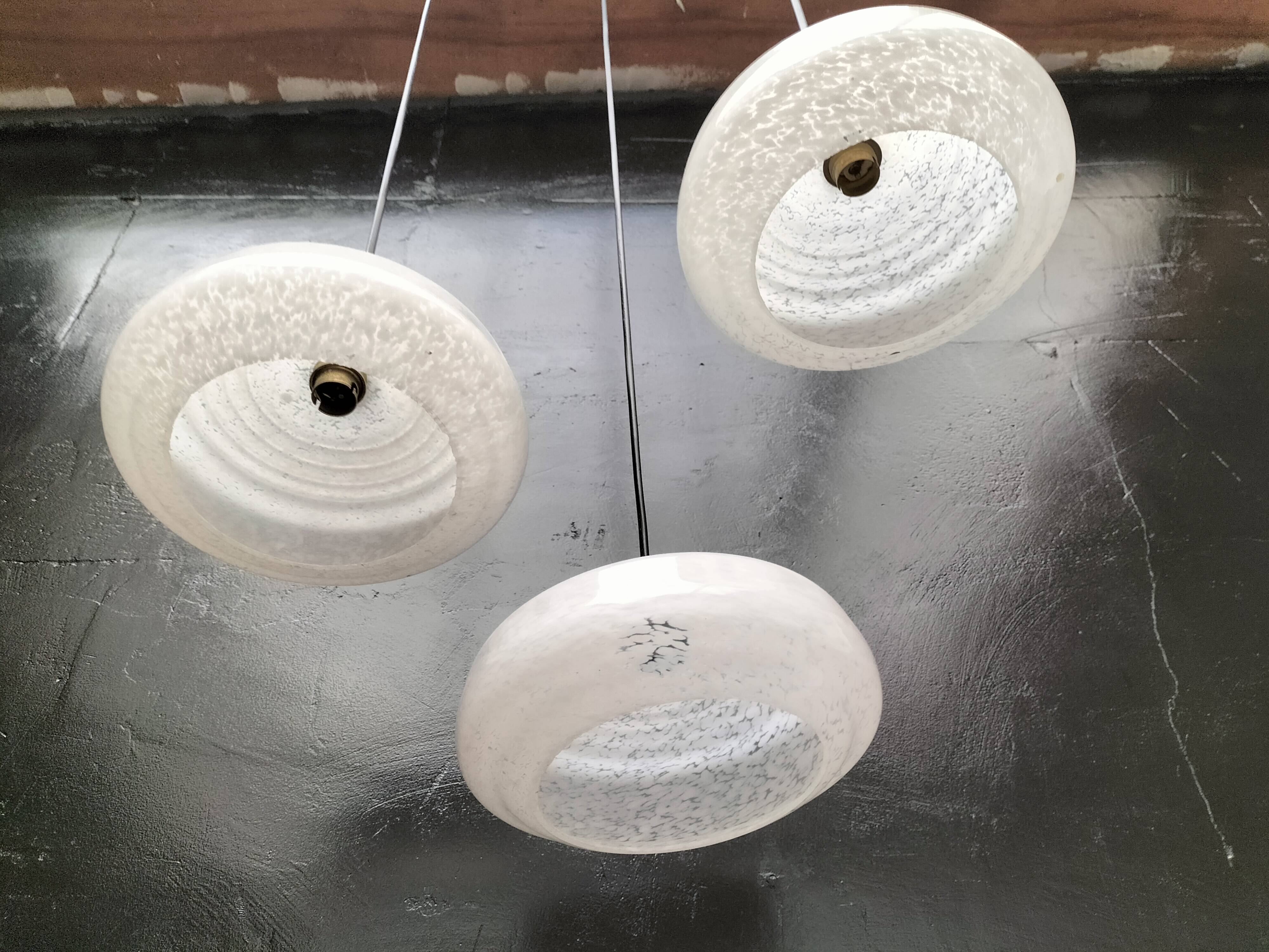 Suspensions opalines