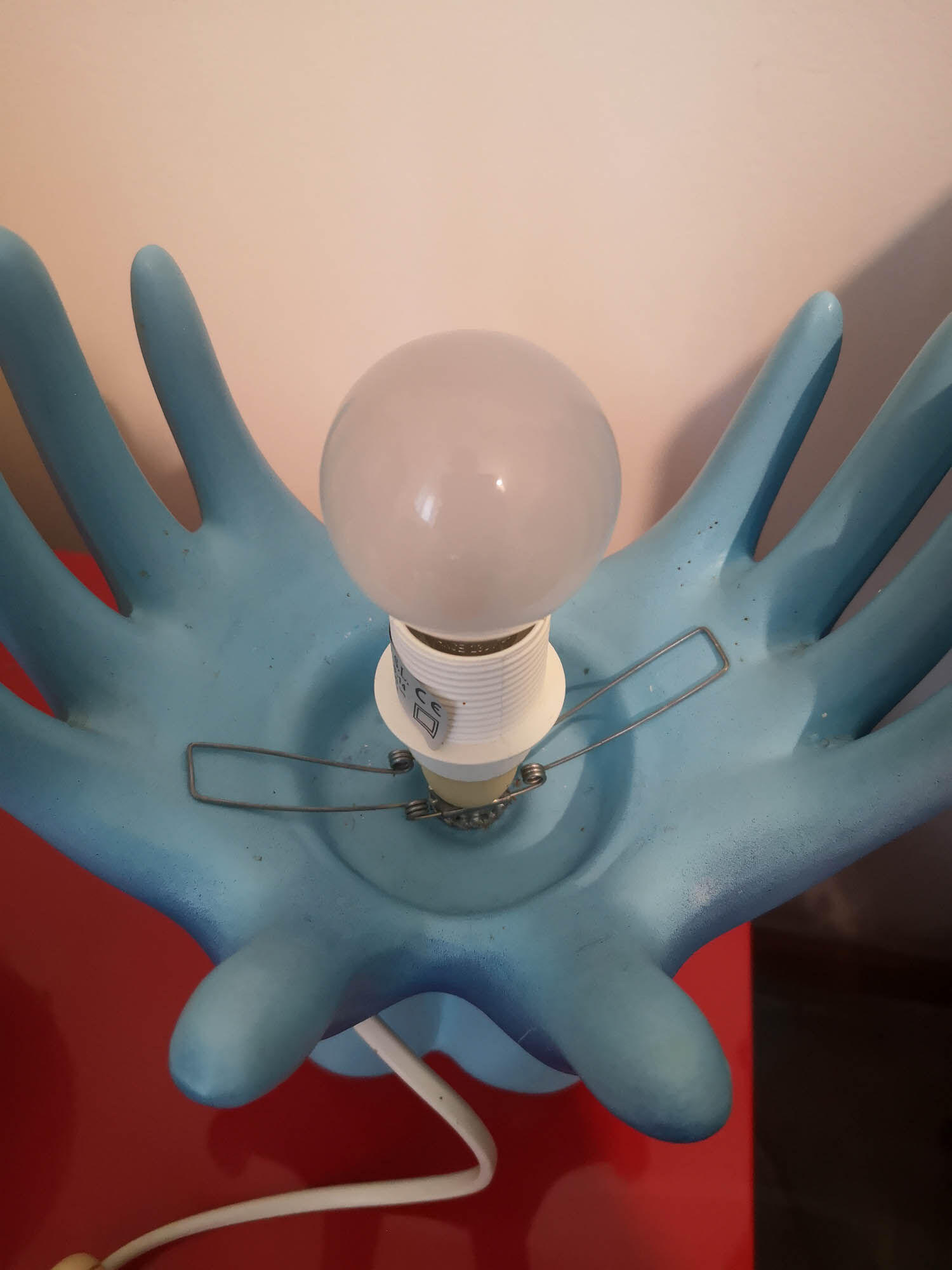 Vintage lamp hands and opal globe - blue - vintage luminaire