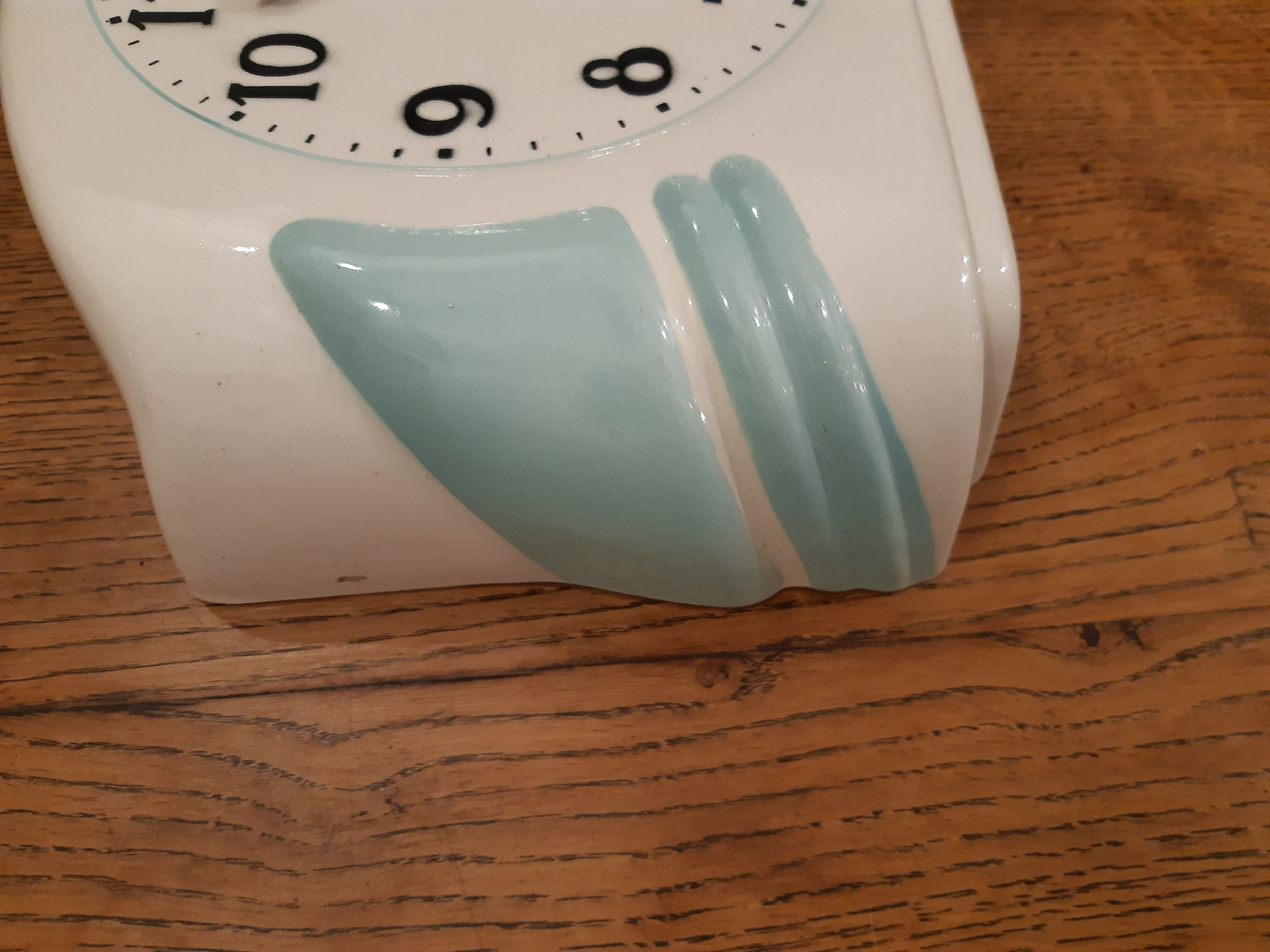Ceramic manufrance clock