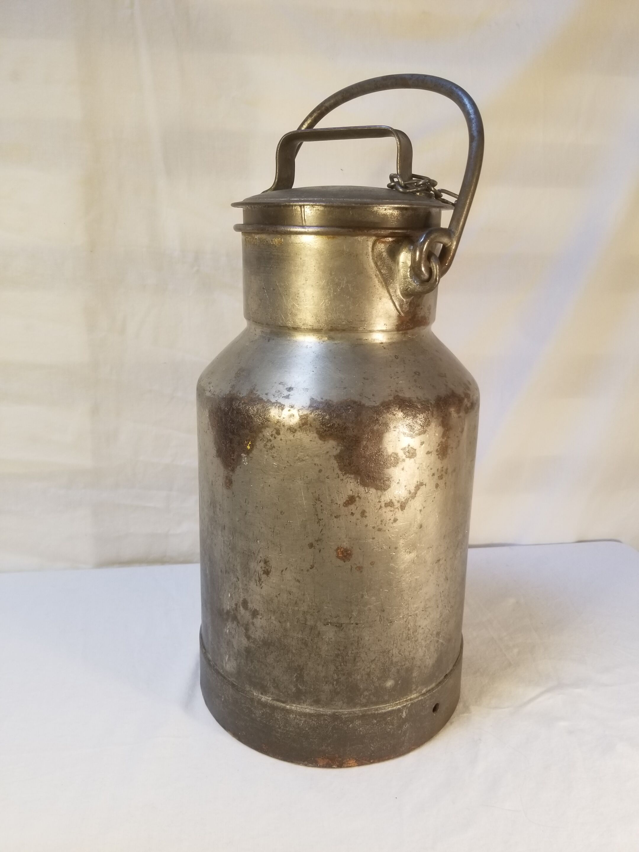 Authentic 10l old metal milk pot