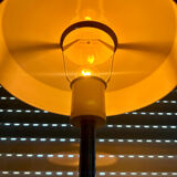 Desk lamp