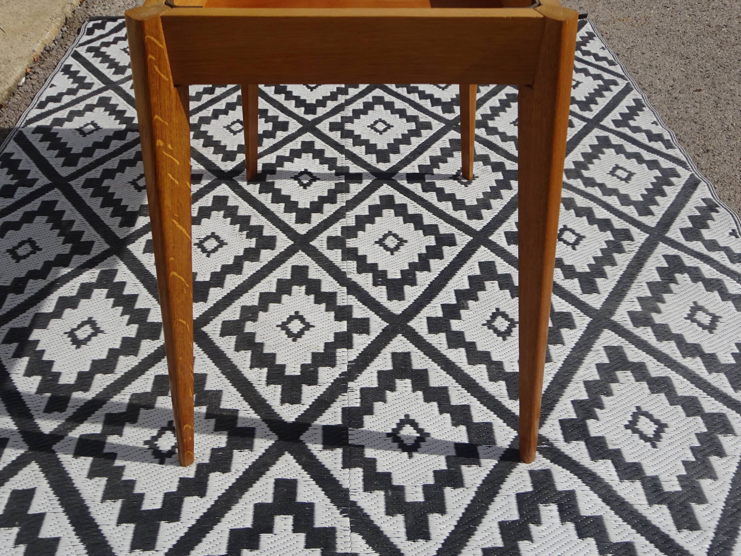 Scandinavian portfolio table model "half-century" by SAM