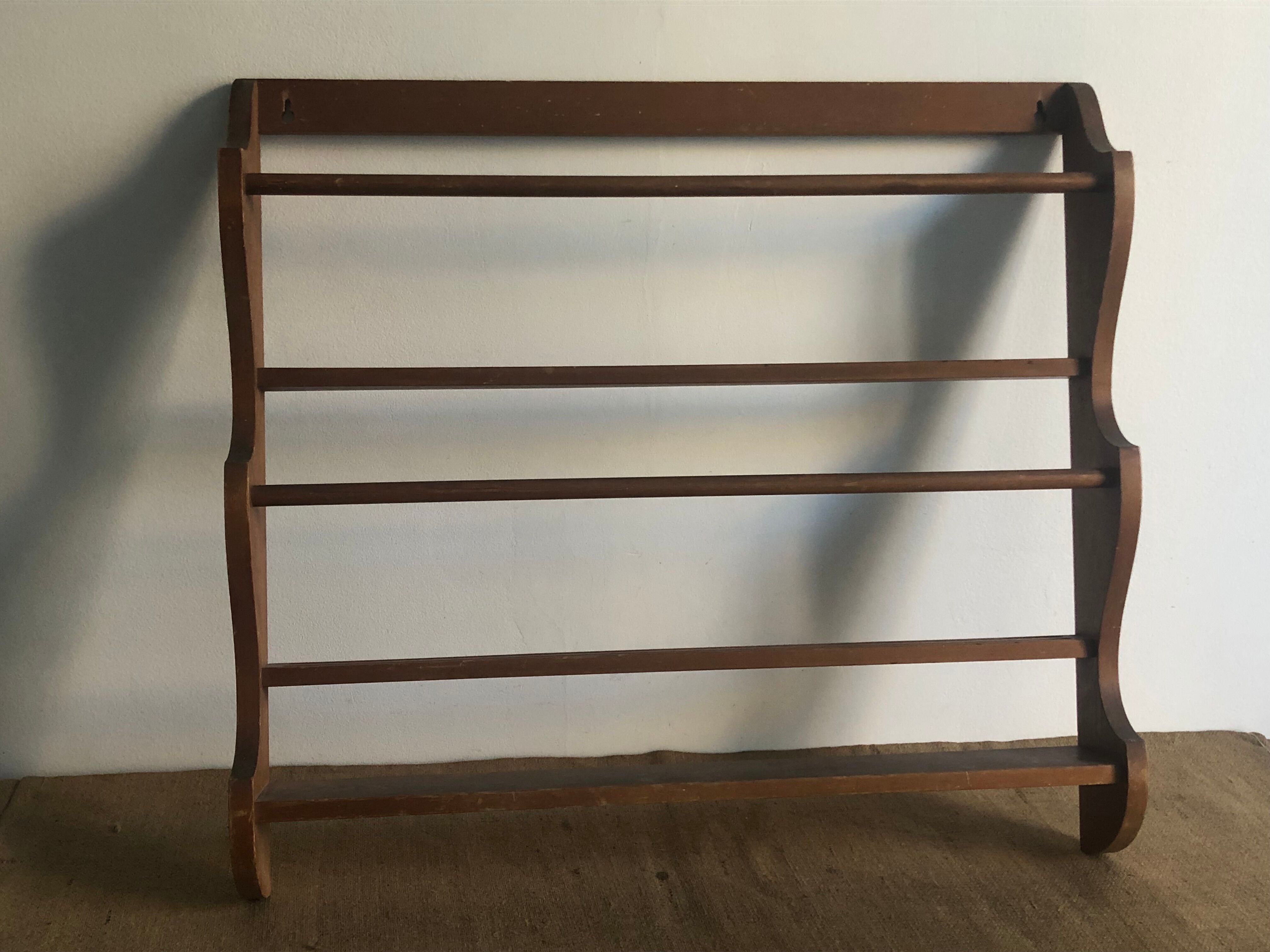 Shelf plate holders, storage, presentation