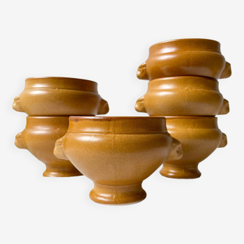 6 Honey-colored stoneware onion soup bowls