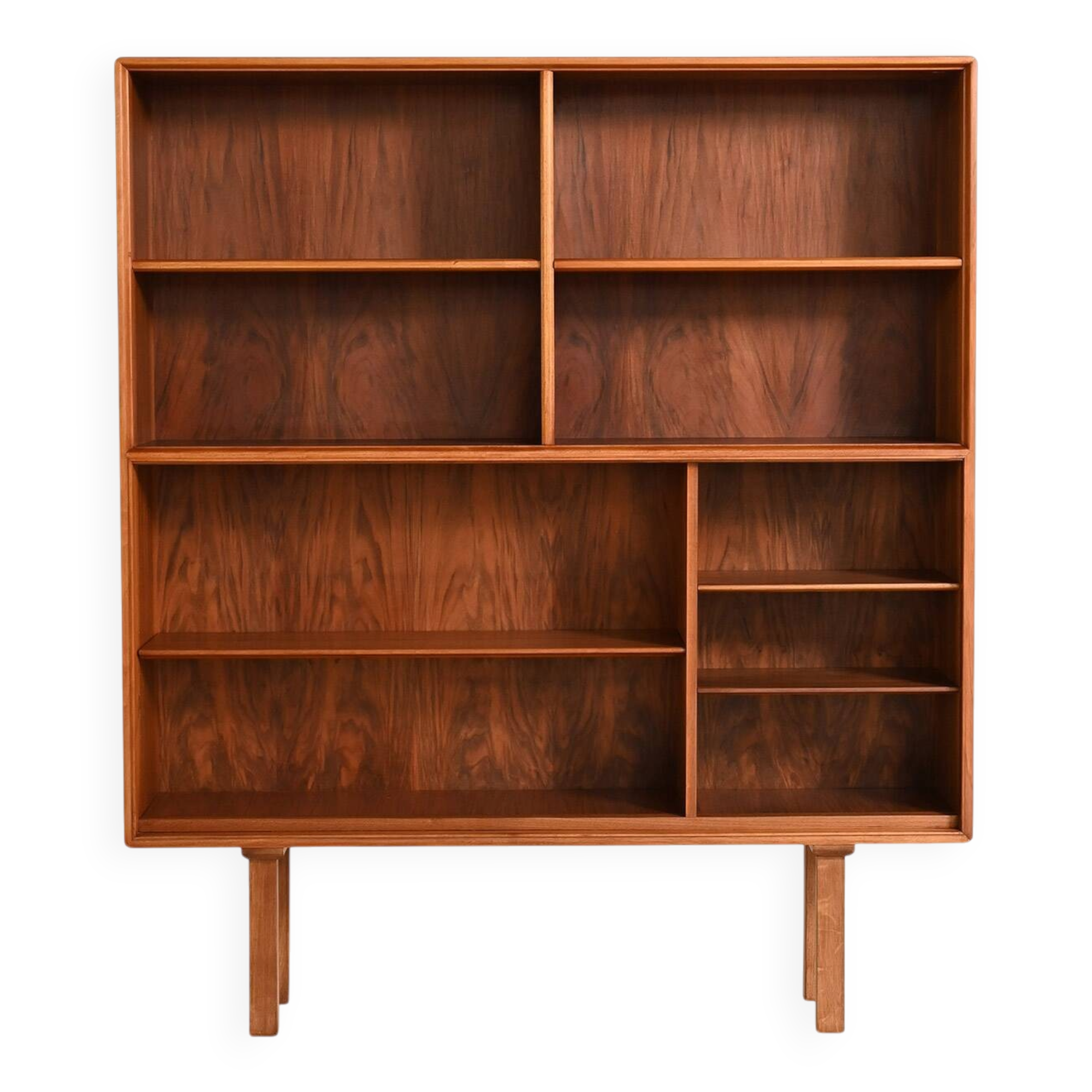 Bibliothèque en noyer scandinave, années 1960