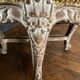 Tabouret fin XIXe décor de macarons rechampis pieds griffes