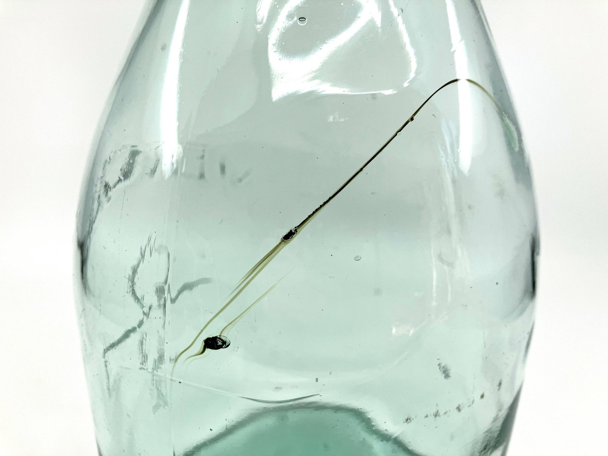 Grande bouteille "Mercur" en verre et bouchon en céramique • 2L • 1930