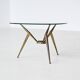 Table basse triangulaire tripode italienne en laiton et verre, Italie, 1950