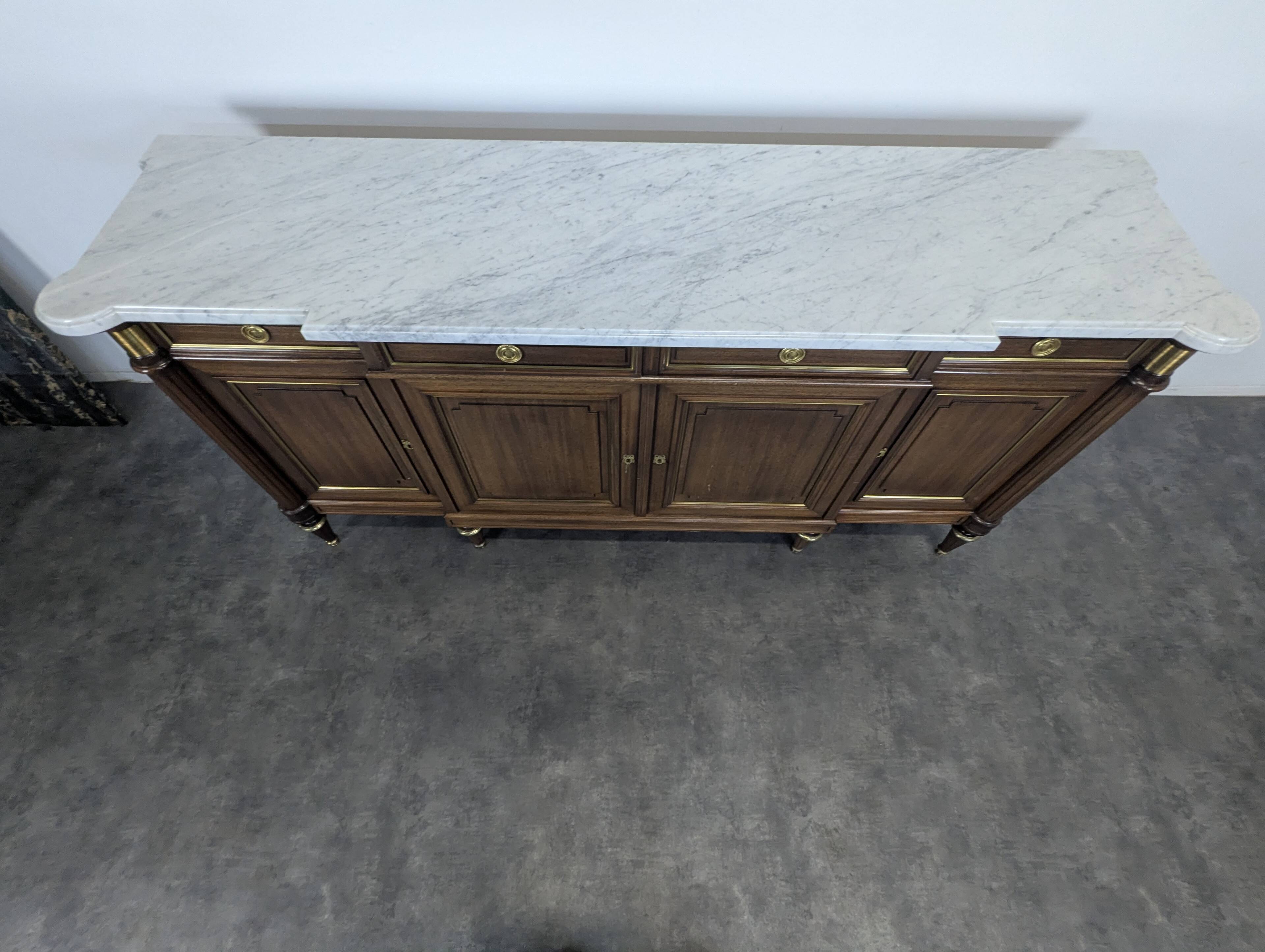 Enfilade de style Louis XVI en acajou